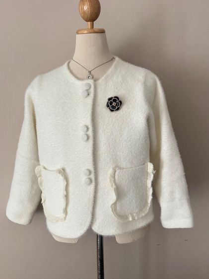 Brush Mohair Sweater in Total White One Size with frontal pockets