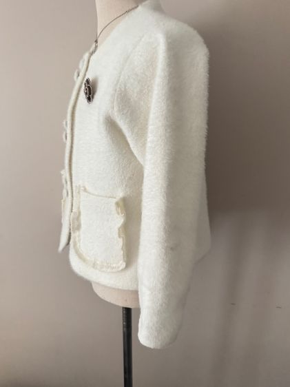 Brush Mohair Sweater in Total White One Size with frontal pockets รูปที่ 7