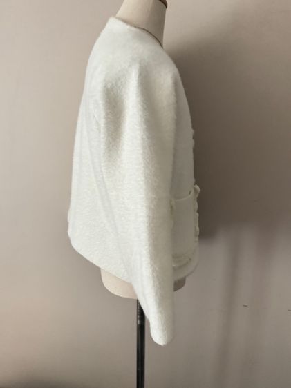 Brush Mohair Sweater in Total White One Size with frontal pockets รูปที่ 12