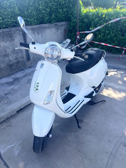 LX 2022 vespa