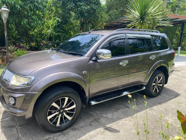 Mitsubishi Pajero 2012 2.5 VG Turbo Utility-car ดีเซล เกียร์อัตโนมัติ น้ำตาล รูปที่ 2