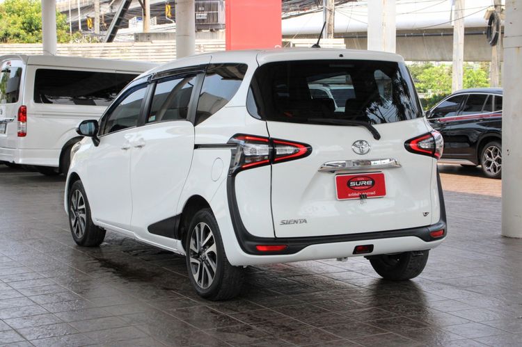 Toyota Sienta 2019 1.5 V Utility-car เบนซิน ไม่ติดแก๊ส เกียร์อัตโนมัติ ขาว รูปที่ 4