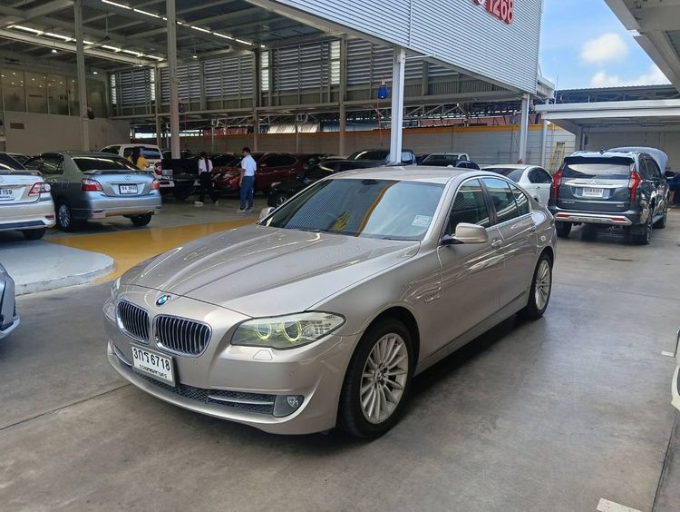 BMW Series 5 2013 528i Sedan เบนซิน ไม่ติดแก๊ส เกียร์อัตโนมัติ น้ำตาล รูปที่ 3