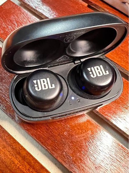 JBL Live Free NC TWS ของแท้ พร้อมกล่อง