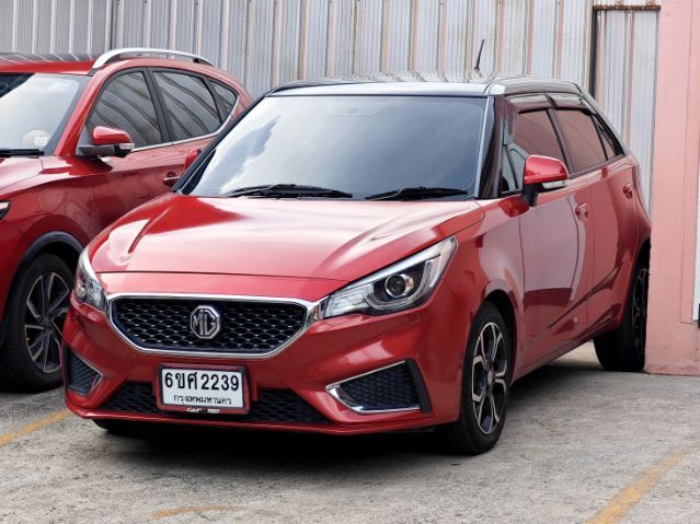 รถ MG MG3 1.5 X สี แดง
