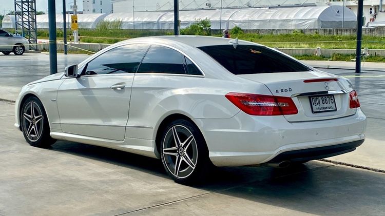 Mercedes-Benz E-Class 2010 E250 Sedan เบนซิน ไม่ติดแก๊ส เกียร์อัตโนมัติ ขาว รูปที่ 3
