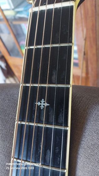Yamaha L-10ES
กีตาร์โปร่งไฟฟ้า
ผลิตญี่ปุ่นปี 1981  รูปที่ 11