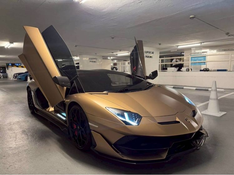 Lamborghini Aventador 2021 6.5 LP700 4 4WD Sedan เบนซิน ไม่ติดแก๊ส เกียร์อัตโนมัติ บรอนซ์ทอง รูปที่ 2