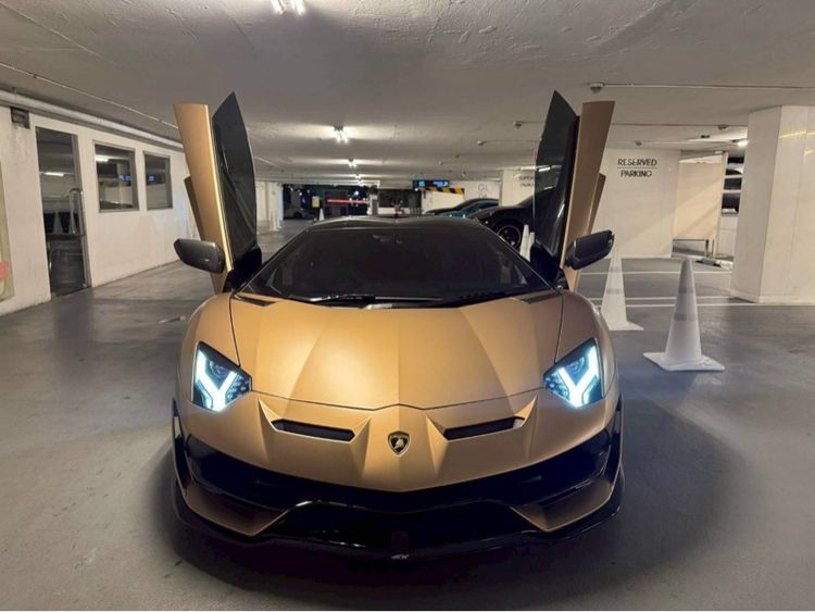 รถ Lamborghini Aventador 6.5 LP700 4 4WD สี บรอนซ์ทอง