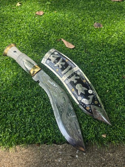Gurkha Kukri มีดกูรข่า ด้ามหายาก จากเนปาลแท้ ด้ามฝักเขาสัตว์ ขนาดปลายฝักถึงด้ามจับ 37.5Cm. ใบมีด22Cm. ใบมีดหนาคม มีน้ำหนัก  รูปที่ 2