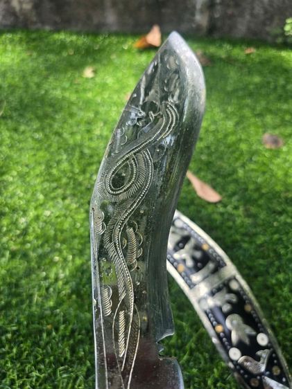 Gurkha Kukri มีดกูรข่า ด้ามหายาก จากเนปาลแท้ ด้ามฝักเขาสัตว์ ขนาดปลายฝักถึงด้ามจับ 37.5Cm. ใบมีด22Cm. ใบมีดหนาคม มีน้ำหนัก  รูปที่ 11