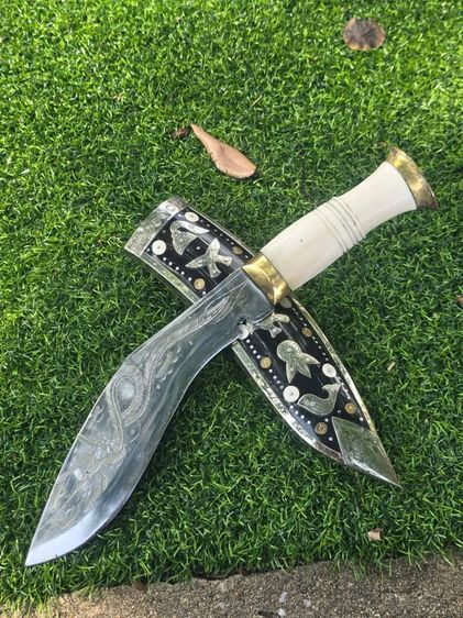 Gurkha Kukri มีดกูรข่า ด้ามหายาก จากเนปาลแท้ ด้ามฝักเขาสัตว์ ขนาดปลายฝักถึงด้ามจับ 37.5Cm. ใบมีด22Cm. ใบมีดหนาคม มีน้ำหนัก 