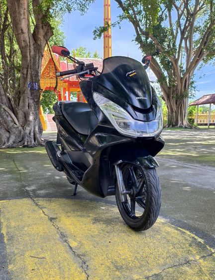 2014 honda PCX 150 LED ตัวกุญแจตามสภาพพร้อมใช้งานเอกสารครบดูรถได้ที่หนองคล้าสระบุรีจ้าสอบถามเพิ่มเติม ID line 097-952-5338หรือโทร 