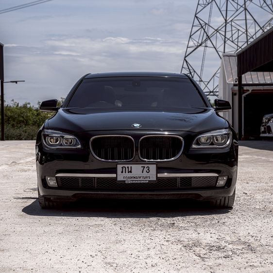 รถ BMW Series 7 730Ld สี ดำ