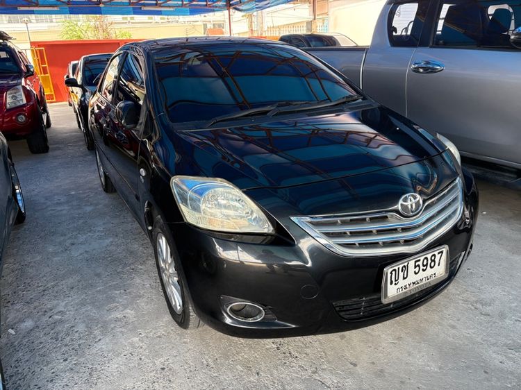 รถ Toyota Vios 1.5 E Ivory สี บรอนซ์เงิน
