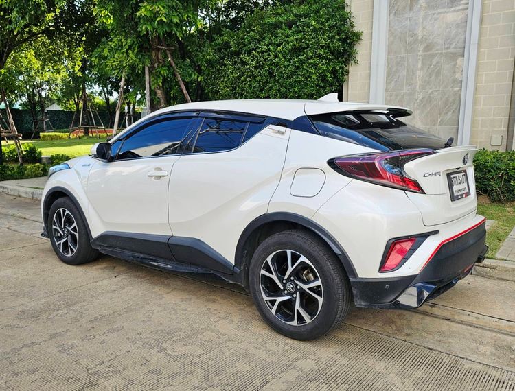 Toyota C-HR 2019 1.8 HV Hi ไฮบริด เกียร์อัตโนมัติ ขาว รูปที่ 3
