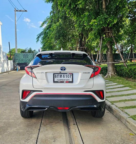 Toyota C-HR 2019 1.8 HV Hi ไฮบริด เกียร์อัตโนมัติ ขาว รูปที่ 4
