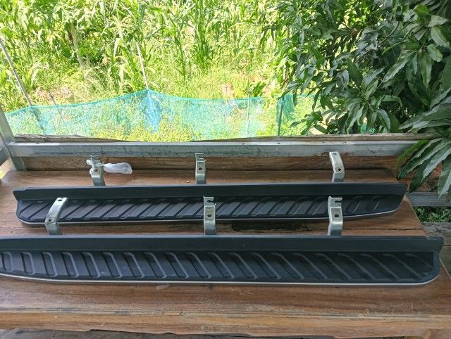 ชุดบันไดข้างรถฟอร์ด เอเวอร์เรด แท้ถอด 2025 รูปที่ 3