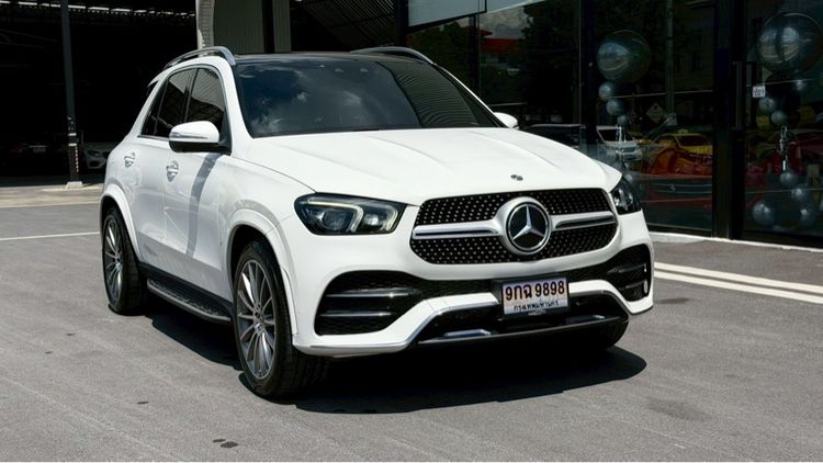 รถ Mercedes-Benz GLE-Class GLE300 สี ขาว