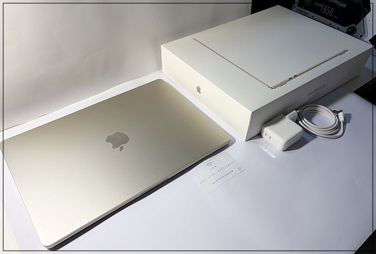 MacBook Air M4 15” 16GB 512GB ศูนย์ไทย ประกัน 1 ปี ยกกล่อง
