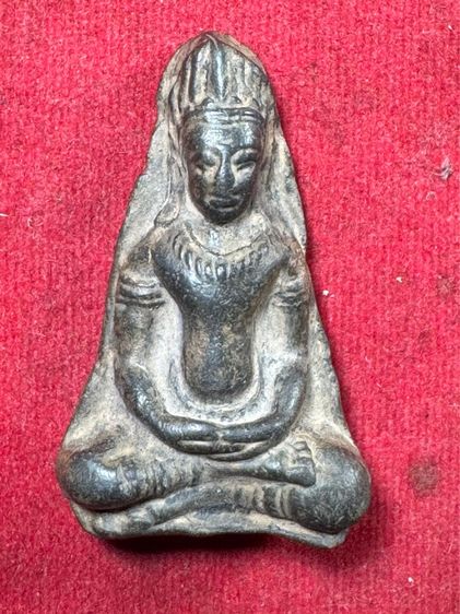 พระนั่งเทริดขนนก
