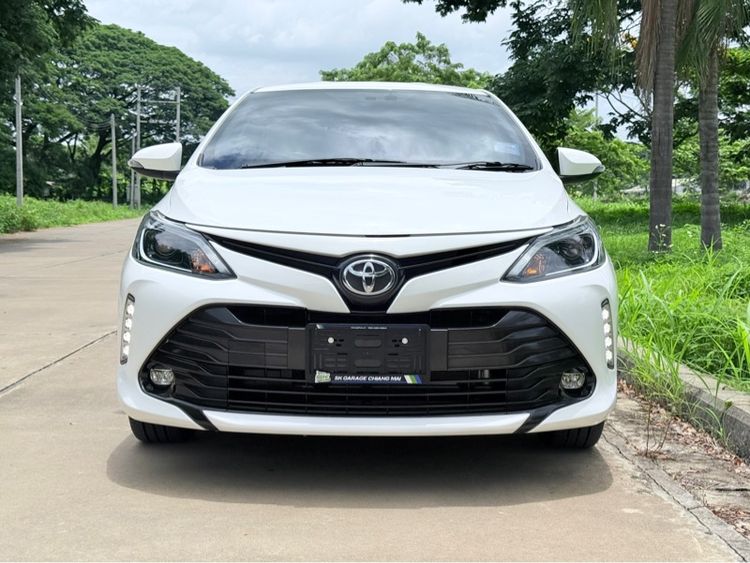 รถ Toyota Vios 1.5 High สี ขาว