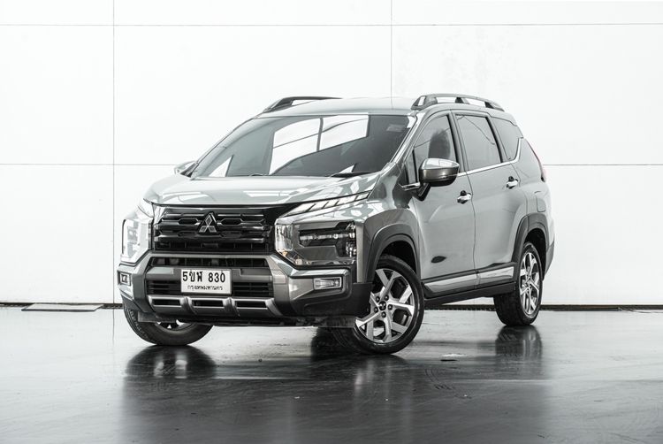 รถ Mitsubishi Xpander 1.5 Cross สี เทา
