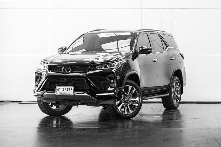 Toyota Fortuner 2022 2.4 Legender Utility-car ดีเซล ไม่ติดแก๊ส เกียร์อัตโนมัติ ดำ