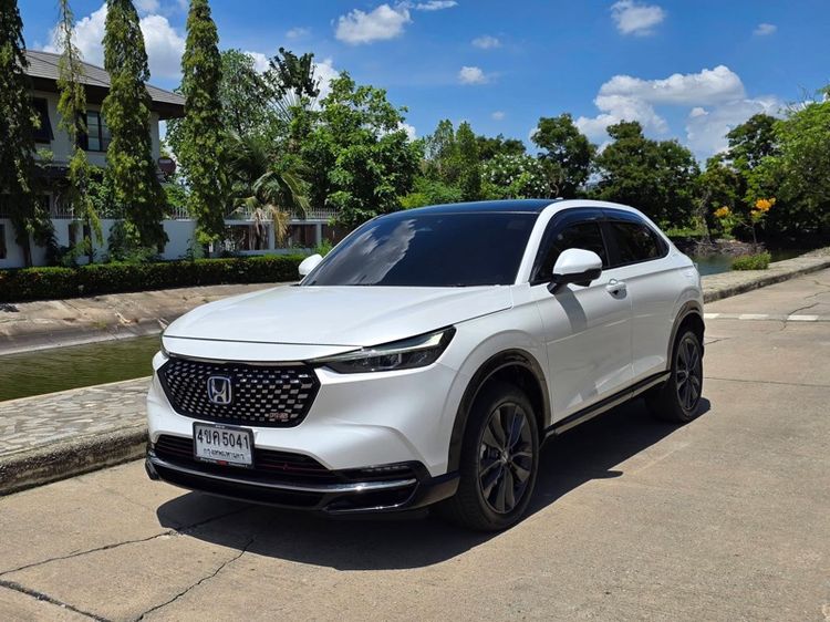 รถ Honda HR-V 1.5 e:HEV RS สี ขาว