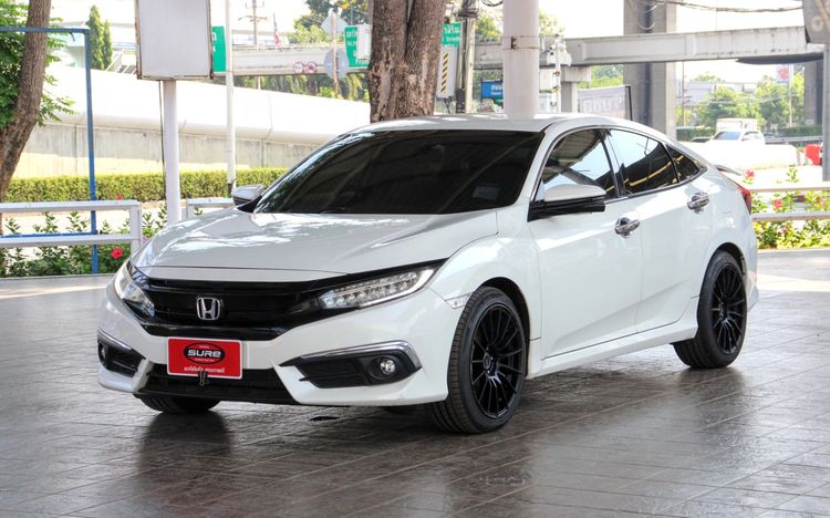 รถ Honda Civic 1.5 Turbo RS สี ขาว
