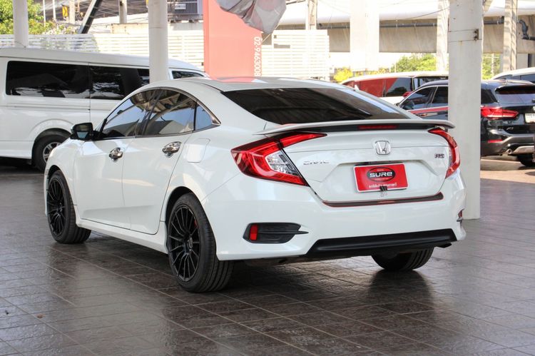 Honda Civic 2018 1.5 Turbo RS Sedan เบนซิน ไม่ติดแก๊ส เกียร์อัตโนมัติ ขาว รูปที่ 4