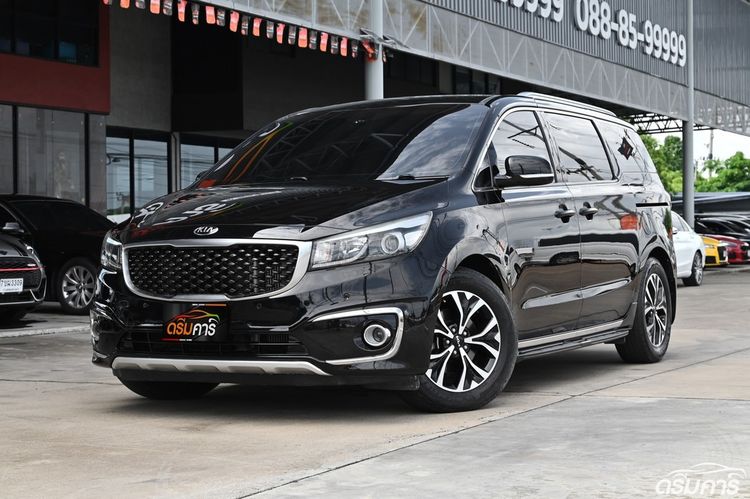รถ Kia Grand Carnival 2.2 EX สี ดำ