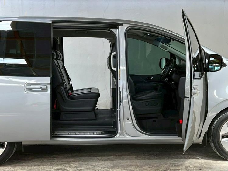 Hyundai Staria 2022 2.2 SEL Van ดีเซล ไม่ติดแก๊ส เกียร์อัตโนมัติ เทา รูปที่ 3