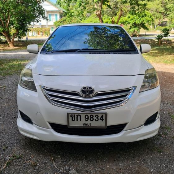 รถ Toyota Vios 1.5 E สี ขาว