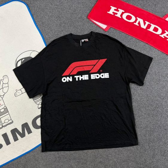 อื่นๆ อื่นๆ อื่นๆ ดำ แขนสั้น เสื้อยืด F1 by H M แท้ 💯 size S วัดจริง ขนาด อก 21.5  หน้ายาว 27.5 นิ้ว สภาพใหม่มาก ดีเทลสวย เนื้อผ้าดีมากนิ่มใส่สบาย หายากน่าสะสมครับ