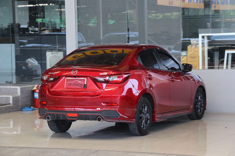 Mazda Mazda 2 2019 1.3 High Connect Sedan เบนซิน ไม่ติดแก๊ส เกียร์อัตโนมัติ แดง รูปที่ 2