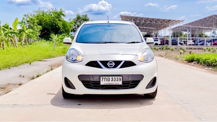 รถ Nissan March 1.2 E สี ขาว
