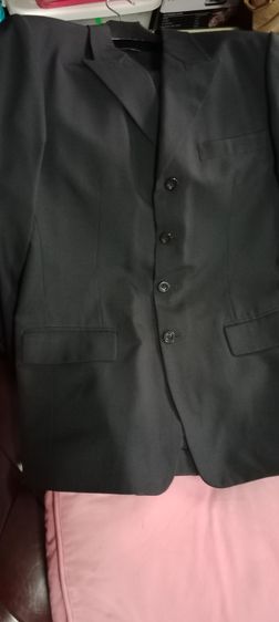 เสื้อสูทสีดำสนิท มือหนึ่ง พร้อมกางเกง