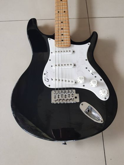 ขายกีต้าร์ไฟฟ้า มือสอง Electric Guitar BEHRINGER สีดำ สภาพสวย สนใจคุยได้ครับ นัดดู-รับของได้ที่ พัทยากลาง หรือ พัทยาจัดส่งฟรี ขอรูปเพิ่มเติม รูปที่ 3