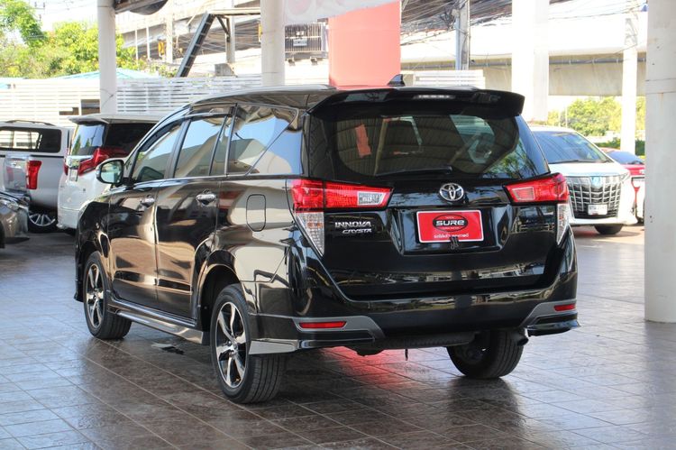 Toyota Innova 2021 2.8 Crysta Premium Utility-car ดีเซล ไม่ติดแก๊ส เกียร์อัตโนมัติ ดำ รูปที่ 4