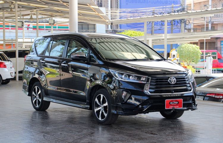 Toyota Innova 2021 2.8 Crysta Premium Utility-car ดีเซล ไม่ติดแก๊ส เกียร์อัตโนมัติ ดำ รูปที่ 3