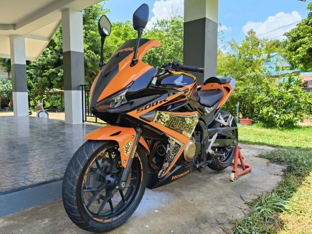 Honda CBR500R ปี2017 มือหนึ่ง อุปกรณ์เล่มครบ ไมล์น้อยสภาพดี ต่อรองได้ครับ