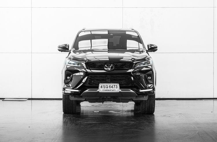 Toyota Fortuner 2021 2.8 Legender Black Top Utility-car ดีเซล ไม่ติดแก๊ส เกียร์อัตโนมัติ ดำ รูปที่ 3