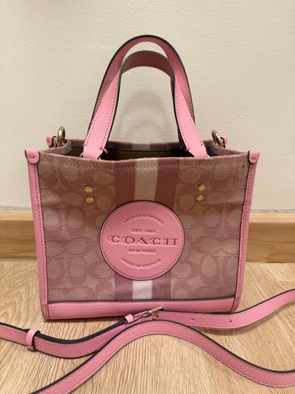 กระเป๋าถือ Coach
