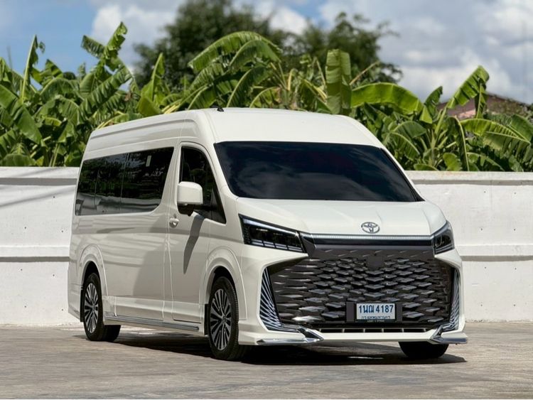 Toyota Commuter 2024 2.8 Van ดีเซล ไม่ติดแก๊ส เกียร์อัตโนมัติ ขาว รูปที่ 3
