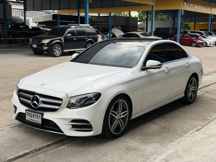 รถ Mercedes-Benz E-Class E220 CDI สี ขาว