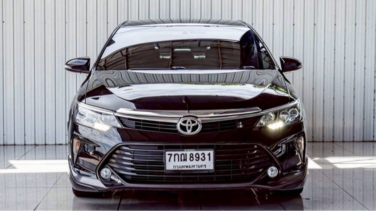 รถ Toyota Camry 2.0 G สี ดำ