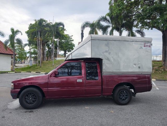 Isuzu รุ่นอื่นๆ 1990 รุ่นย่อยอื่นๆ Pickup เบนซิน เกียร์ธรรมดา แดง รูปที่ 3