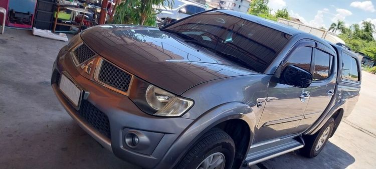รถ Mitsubishi Triton 2.5 GLS 4WD สี เทา