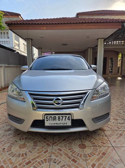รถ Nissan Sylphy 1.6 E สี เทา
